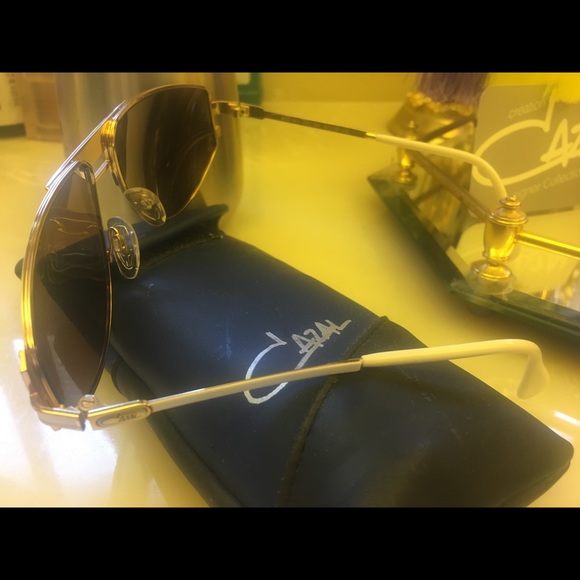 True vintage Cazal sunglasses White and gold tone - Picture 6 of 11